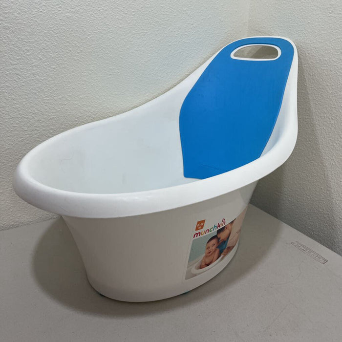 Munchkin Sit & Soak Bathtub