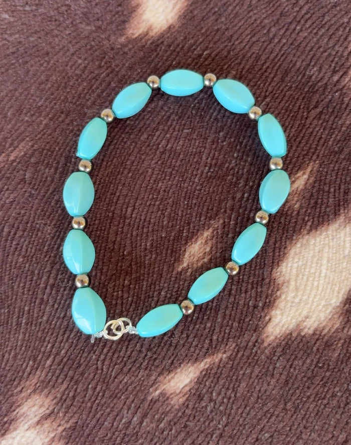 Plastic Teal & Metal Bead Bracelet