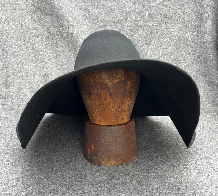 Hat caplin Hatt kaplin