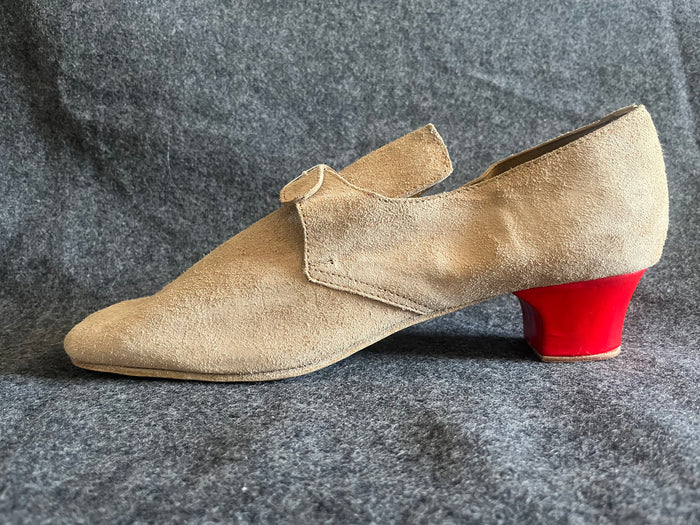 Shoe late 17th and early 18th century