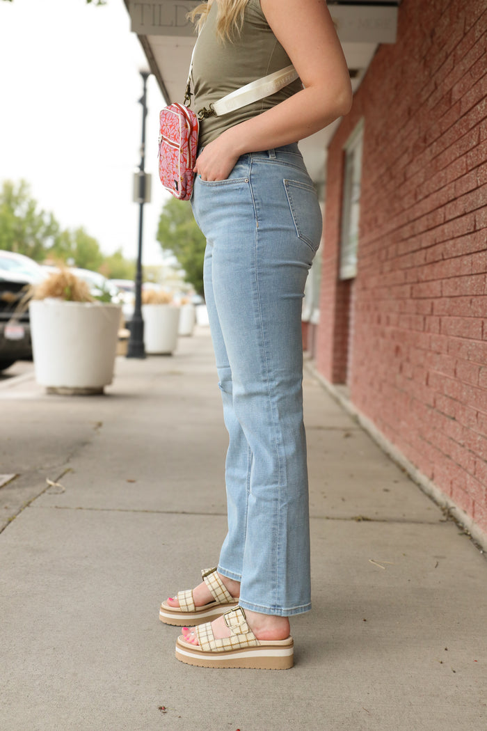 Codi Super High Rise Dad Jean Jeans Eunina- Tilden Co.