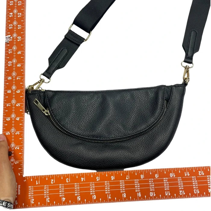 Crossbody Designer By Sondra Roberts, Size: Small