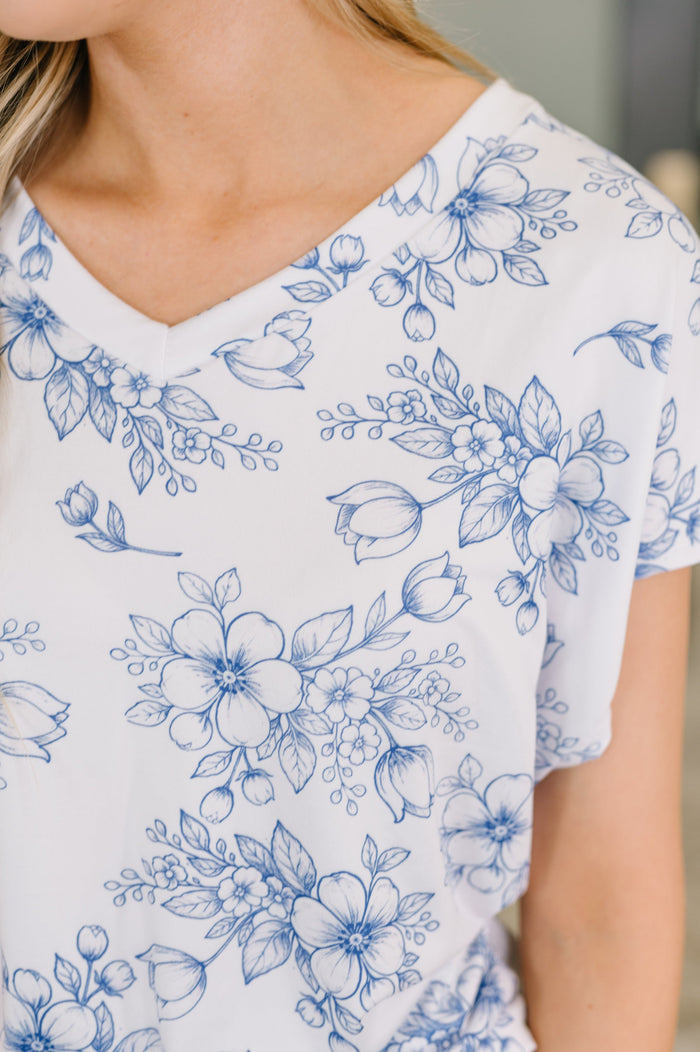 Down Right Delicate V-Neck Floral Top Womens Ave Shops- Tilden Co.