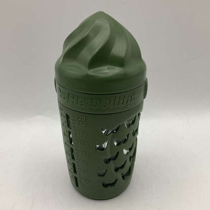 Herobility 7.5oz Green Silicone/Glass Travel Bottle