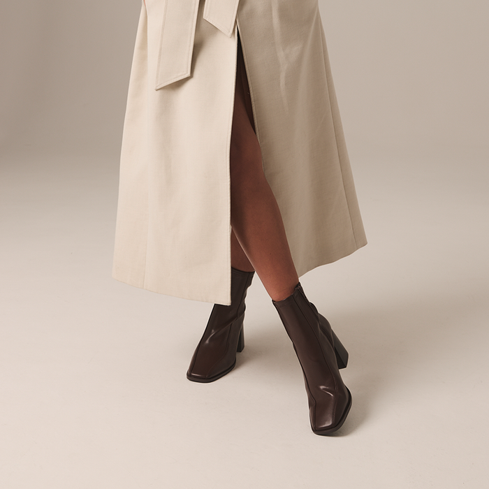 Lively Stretch Ankle Boots - Chocolate Brown