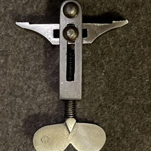Mainspring Vise Reproduction