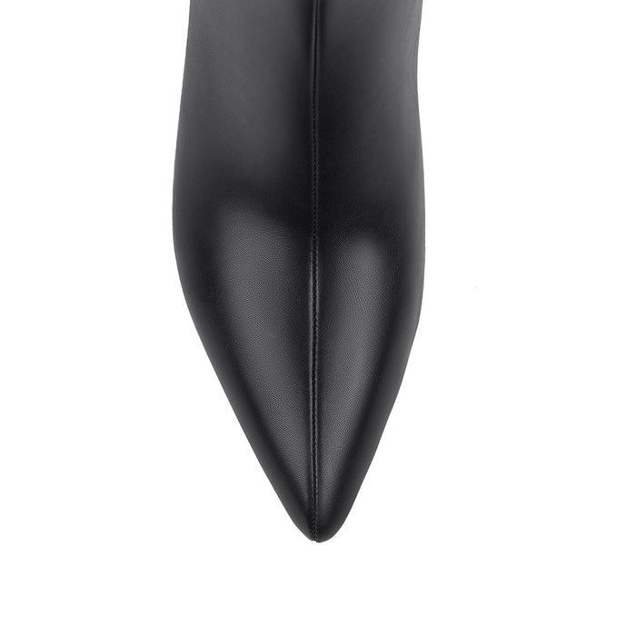 Black high knee smooth boot with a kitten heel and zip closure