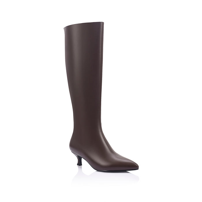 Brown high knee smooth boot with a kitten heel and zip closure
