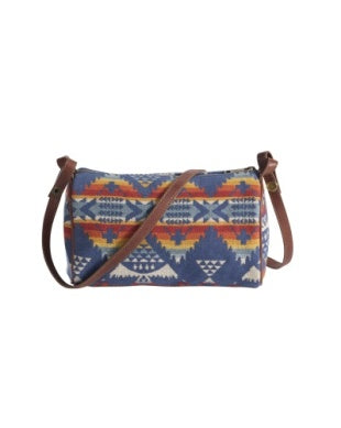 Pendleton Traditions Barrel Bag in Nehalem Navy