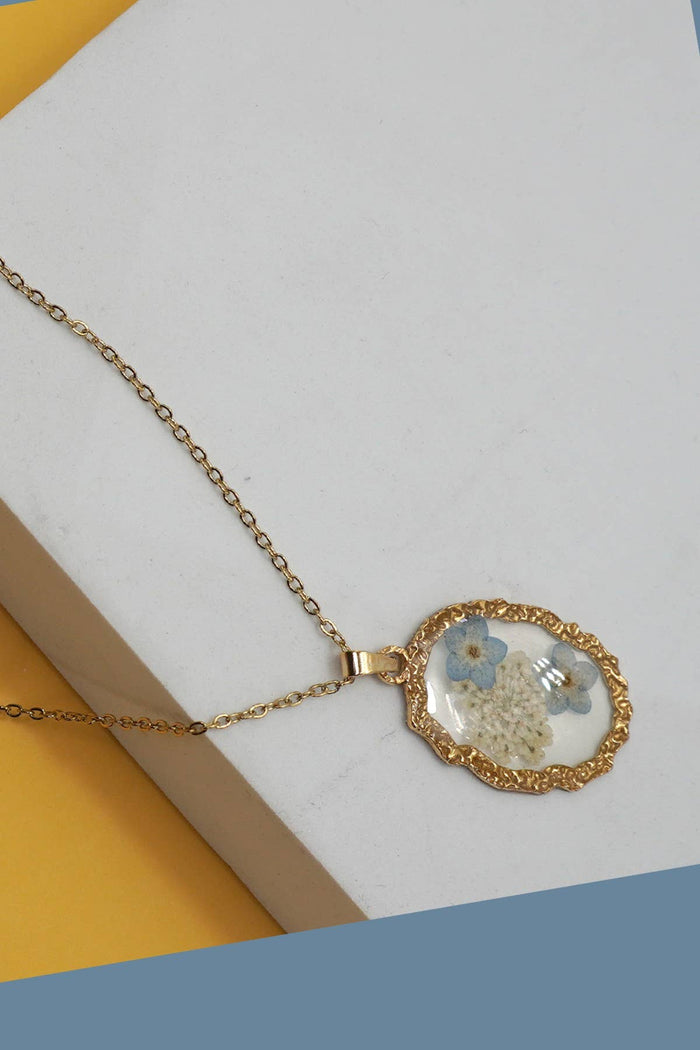 Pressed Flower Necklace | 40NK9526 JOSSLYN by wall to wall- Tilden Co.