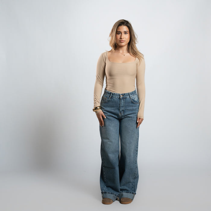 Seemly Long Sleeve Square