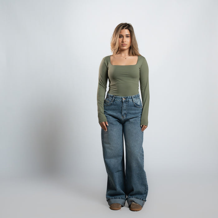 Seemly Long Sleeve Square