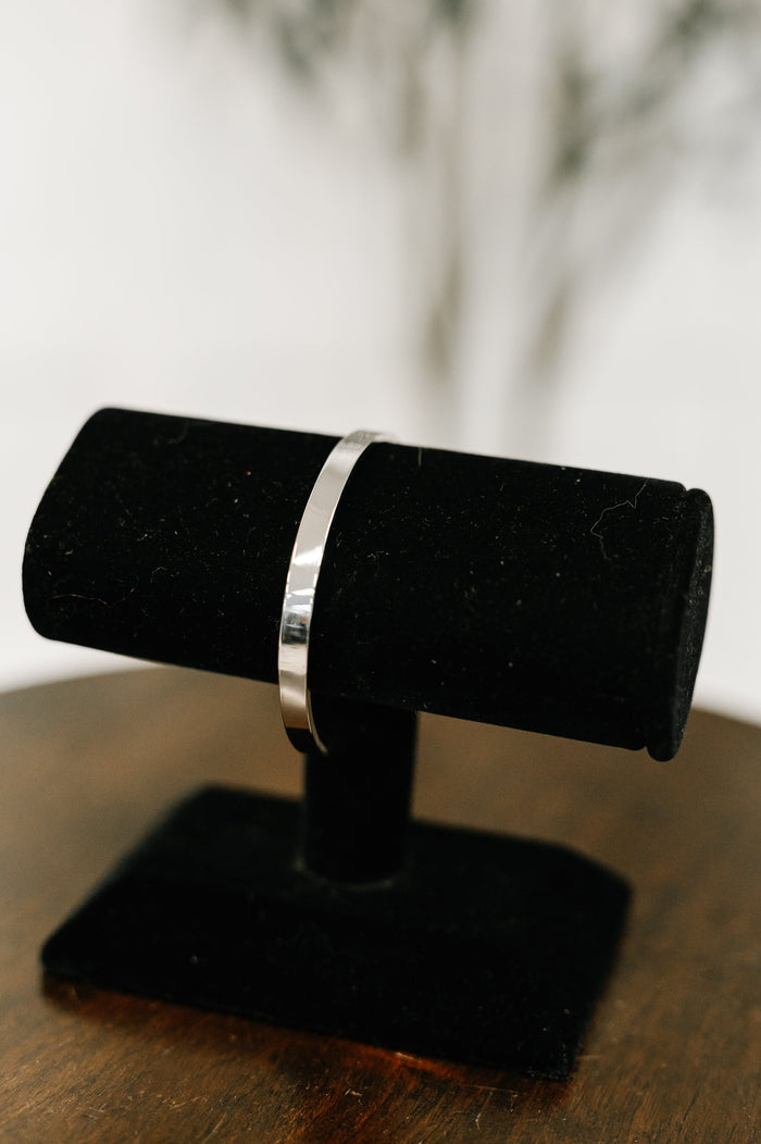 Shelby Classic Silver Bangle Bracelet Ave Shops- Tilden Co.