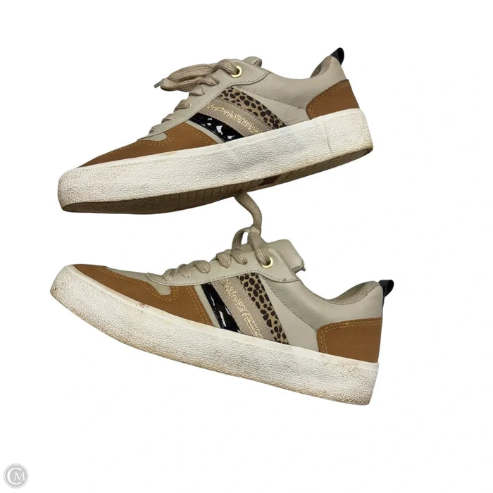 Shoes Sneakers By Drivein In Tan, Size: 7