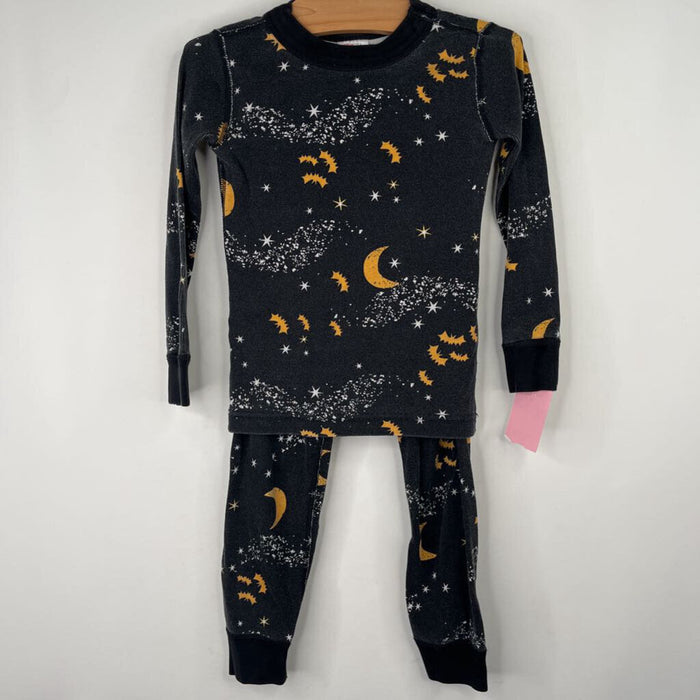 Size 4 (100): Hanna Andersson Black/Orange Bat Night Sky 2pc PJs