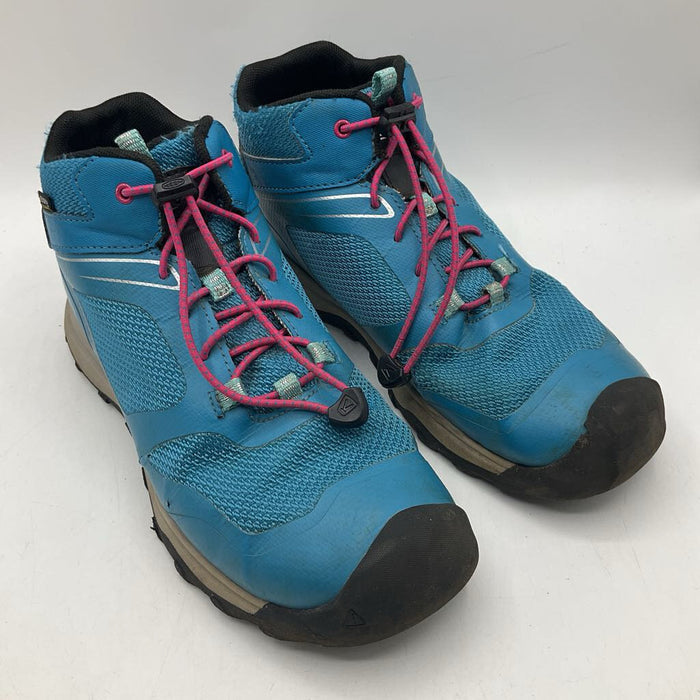 Size 4Y: Keen Blue/Pink Toggle Strap Shoes