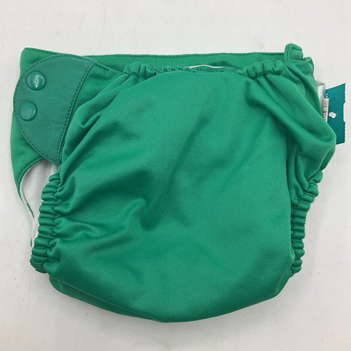 Size M: Bum Genius Green Adjustable Snap Cloth Diaper