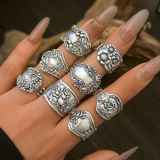Vintage Boho Floral Statement Ring (Single)| 40R128 Random Random JOSSLYN by wall to wall- Tilden Co.