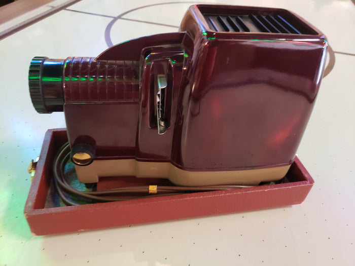 Vivid Tridar Projector in case, Model #225 (untested)