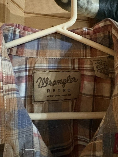 Wrangler Plaid Brown button-up