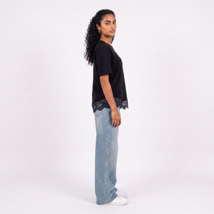 Yonyo Lace Tee